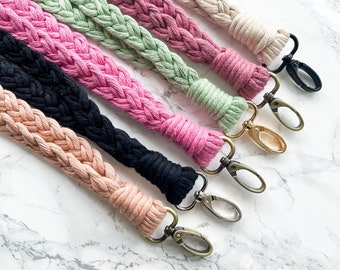 Cordino Macrame fatto a mano / Cordino Boho / Porta ID / Portachiavi / Regalo per lei / Cordino da lavoro / Regalo per la mamma / Cordino carino