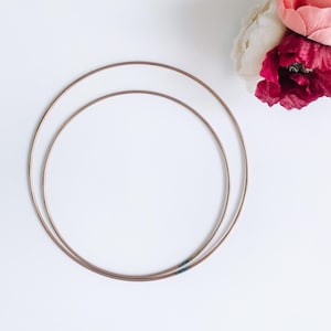 Kopparringar i metall: Makramé, drömfångare och blomsterhängen