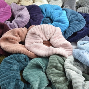 Scrunchie Cord Nicki / Haargummi / Zopfgummi / einfarbig / uni / blau / grün / rosa / gelb / schwarz / beige / grau / gerippt Bild 4