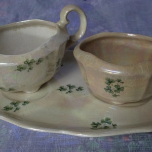 Vintage Royal Winton Grimwades clover Creamer Jug and Sugar Bowl on plate