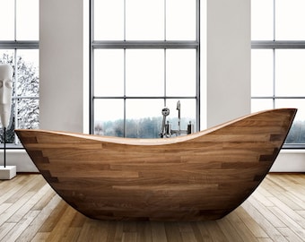 Wooden bathtub