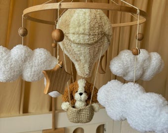 Ballon chien suspendu mobile Mobile bebe chambre d&#39;enfant mobile nouvelle maman panier cadeau mobile bébé au crochet mobile des bois