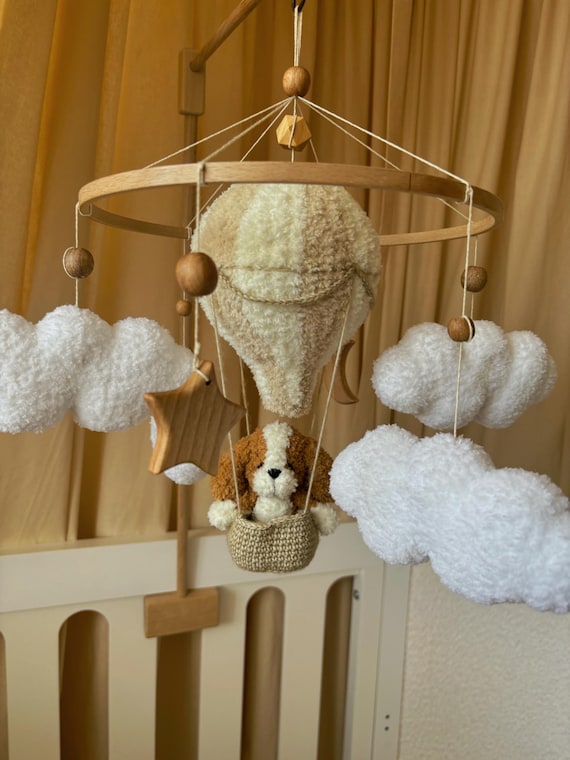 dog balloon hanging mobile Mobile bebe Nursery mobile New mom gift basket Crochet baby mobile woodland mobile
