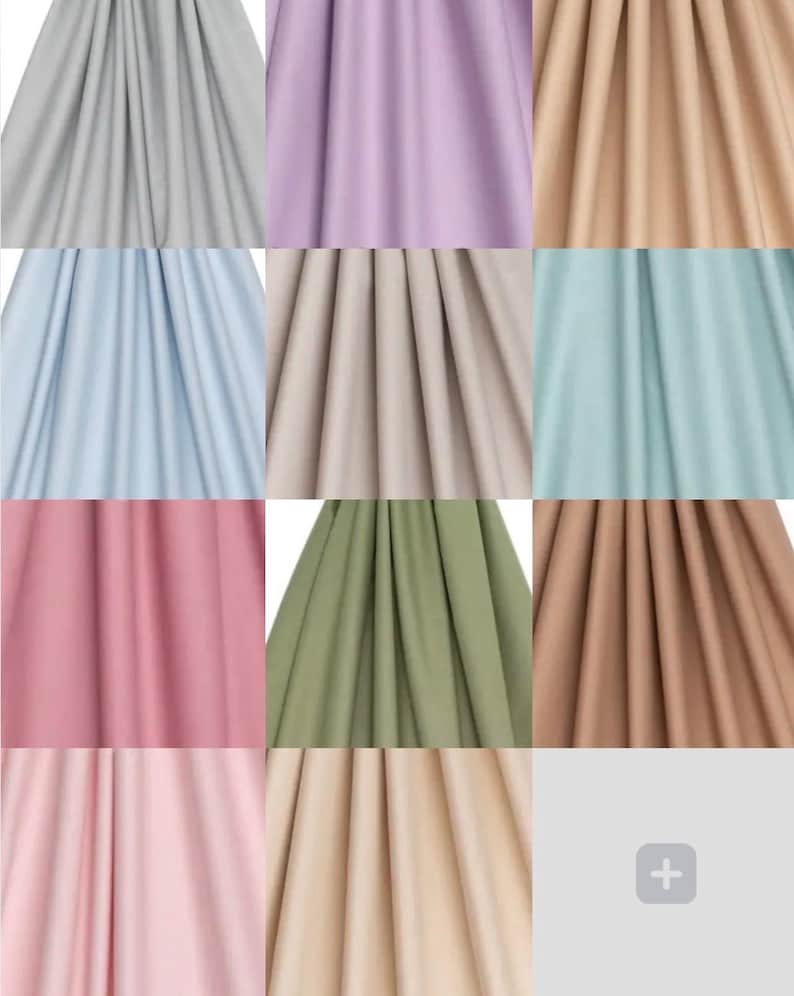 Pu&ograve; includere: Una griglia di campioni di tessuto in vari colori uniti. I colori includono grigio chiaro, lavanda, beige, azzurro, beige, turchese, rosa, verde oliva e marrone. Il tessuto &egrave; drappeggiato, mostrando la trama e le pieghe.