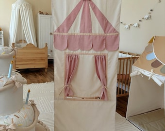 Teatro delle fiabe, teatro di velluto, gioco di ruolo con marionette, teatro sulla porta, teatro per la porta, teatro grande palcoscenico per bambini