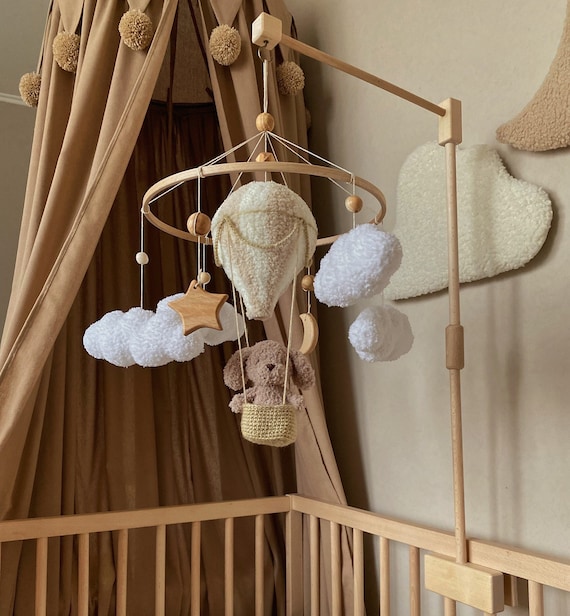 dog balloon hanging mobile Mobile bebe Nursery mobile New mom gift basket Crochet baby mobile woodland mobile