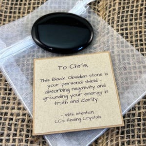 Cadeau personnalisé cristal Worry Stone carte-cadeau pour amis cadeau santé mentale cristal de méditation, pierre précieuse lisse, nouveau départ stress