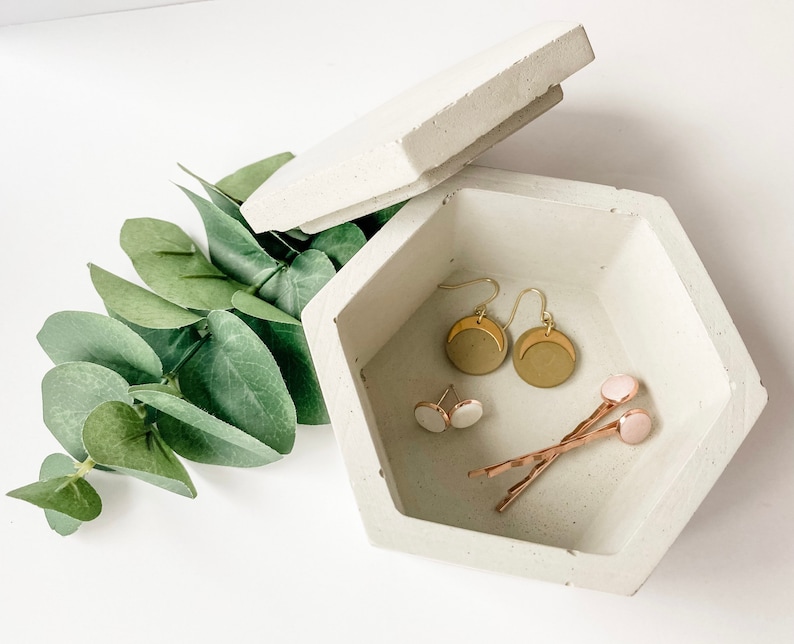 Concrete Jewelry Box With Lid Jewelry Storage Jewelry Box Etsy