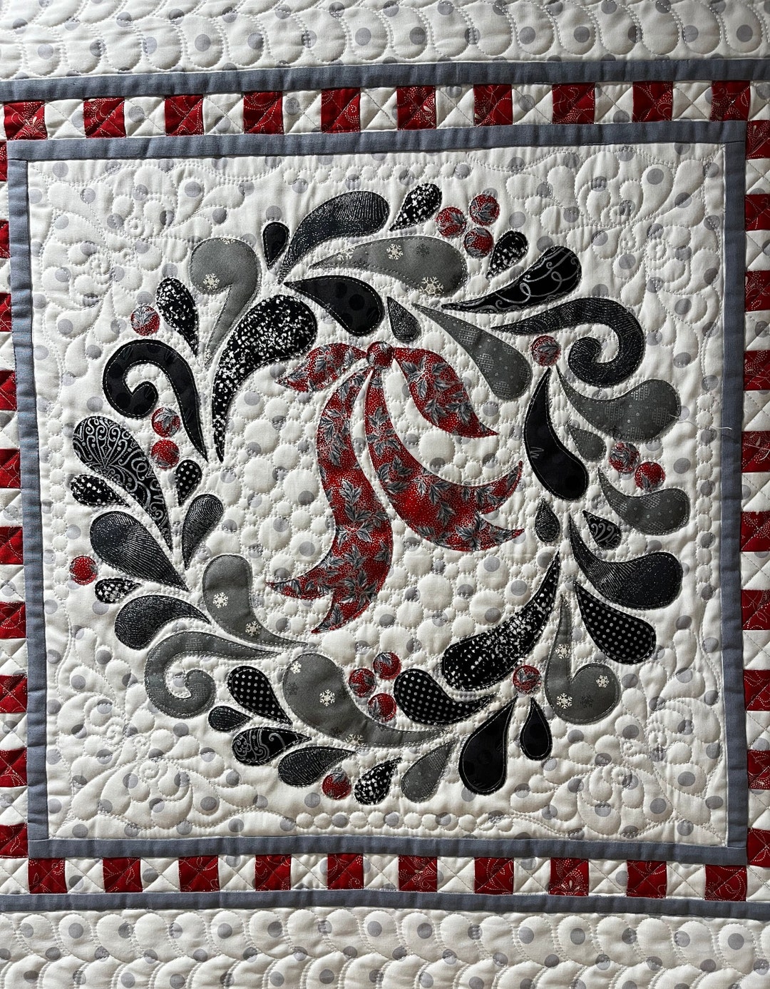 Sale Handmade Quilted Christmas Wreath Wall Hanging, Modern Red Gray Silver Black White, Holiday