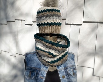 Crochet Hat and Cowl Set (cool grey)