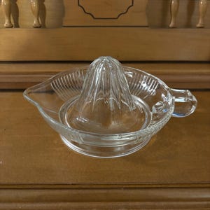 Vintage Glass Juicer/Reamer