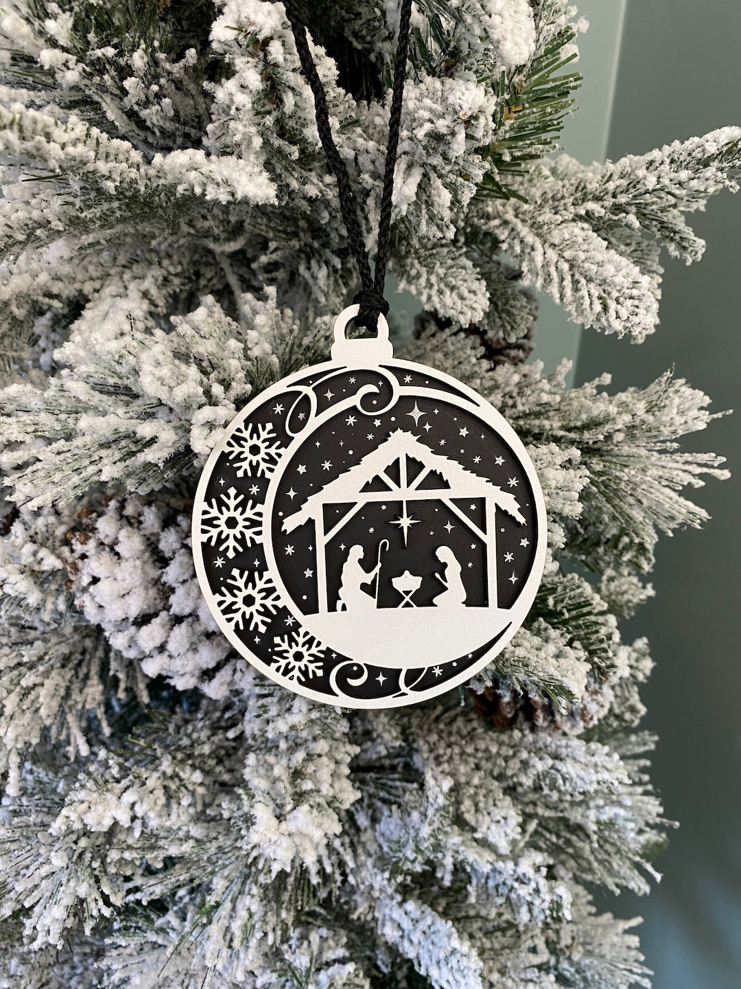 Nativity Scene Ornament / Engraved Acrylic and Wooden Ornament / Holiday Home Decor / Christmas ...