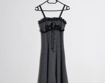 Vintage 90s Gray Black Floral Detail Wool Blend Elegant A-Line Romantic Womens Cute Mini Dress Size Small S
