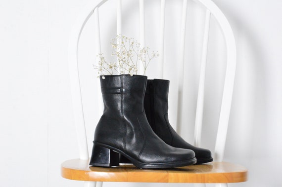 Vintage 90s Black Leather Chunky Heel Square Toe W