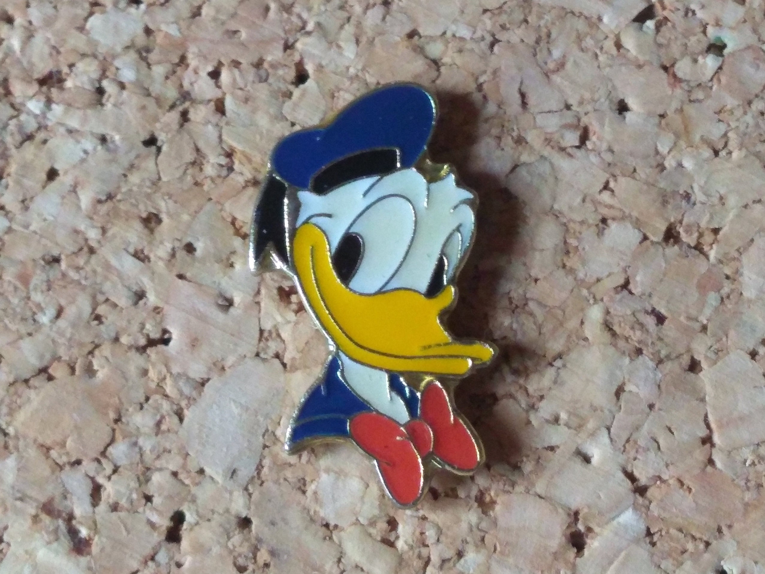 Vintage Disney Pins: Donald Duck, Scrooge Mcduck, Goofy, Snow
