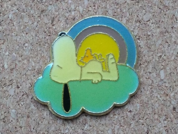 Vintage "Peanuts" pins: Snoopy and Woodstock rain… - image 3