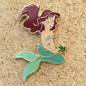 Vintage &quot;The Little Mermaid&quot; small Ariel enamel pin