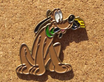 ヴィンテージ ディズニー プルート パップ ピン: プルートの顔、絵が