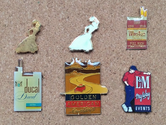 Vintage tobacco/cigarettes pins: Gitanes Blondes,… - image 1