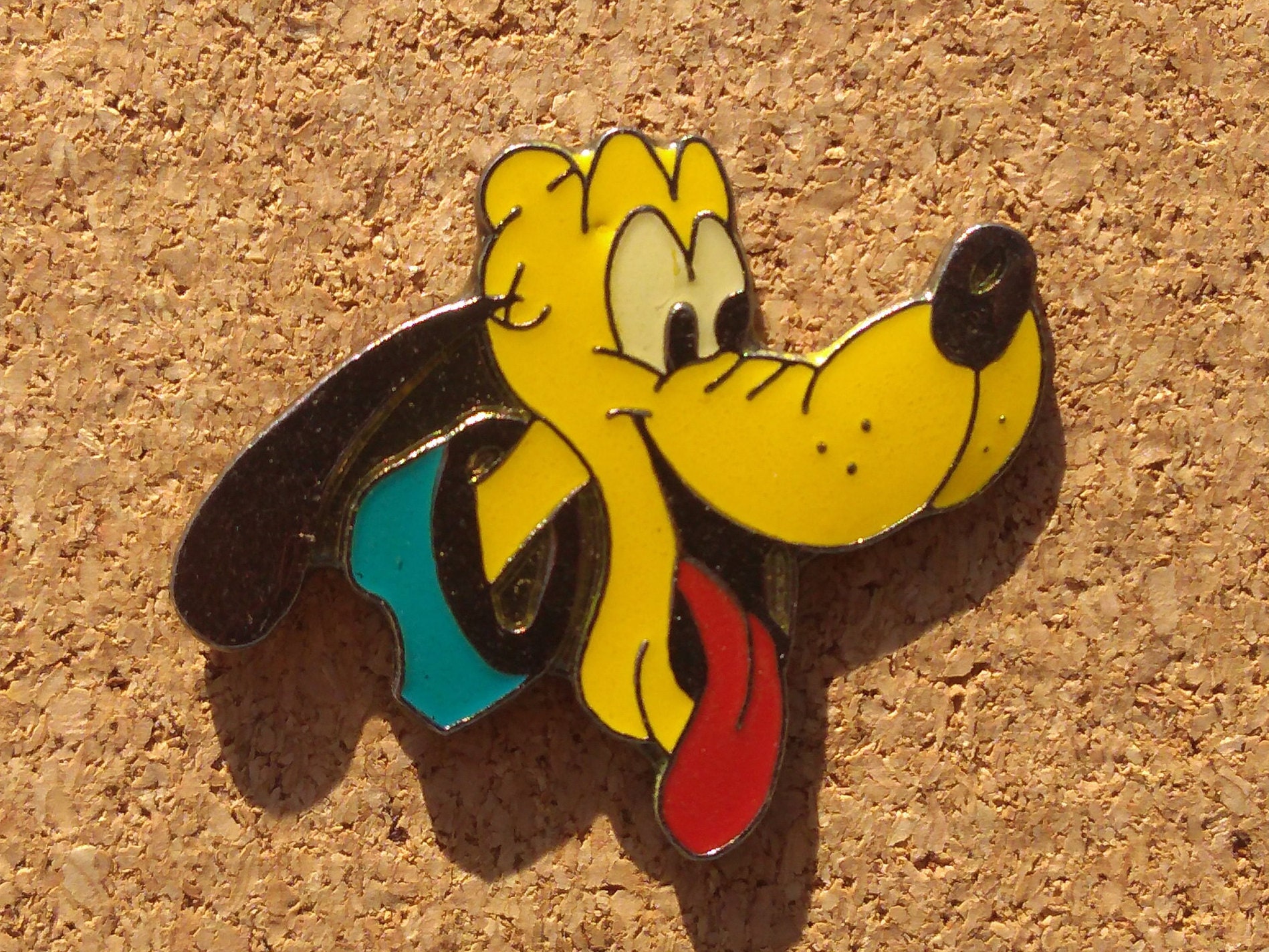Vintage Disney's Pluto the Dog Novelty Pin Back Button-PinPl