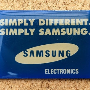 Vintage Samsung Elektronik Emaille Pin