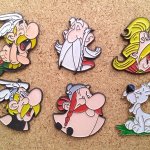 Vintage Asterix enamel pins: Astérix, Obélix, Idéfix, Panoramix & Assurancetourix enamel pins