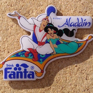 Vintage Aladdin Fanta promotion pin: Aladdin and Jasmine on the magic carpet enamel pin
