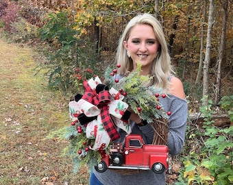 Christmas farmhouse wreath, Christmas Buffalo check wreath, Christmas truck wreath, farmhouse red truck wreath, red truck Christmas wreath