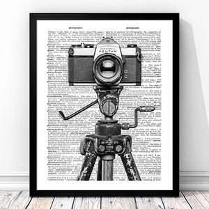 Vintage Camera Print, Retro Camera Wall Art, Photography Decor, Honeywell Pentax Camera Print