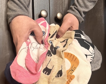 5 Personalized Cat Socks for women | Cat Mom Gift | Gift for Cat Lover | Cat Socks | Friendship Birthday Box For Cat Mom | Christmas Gift |