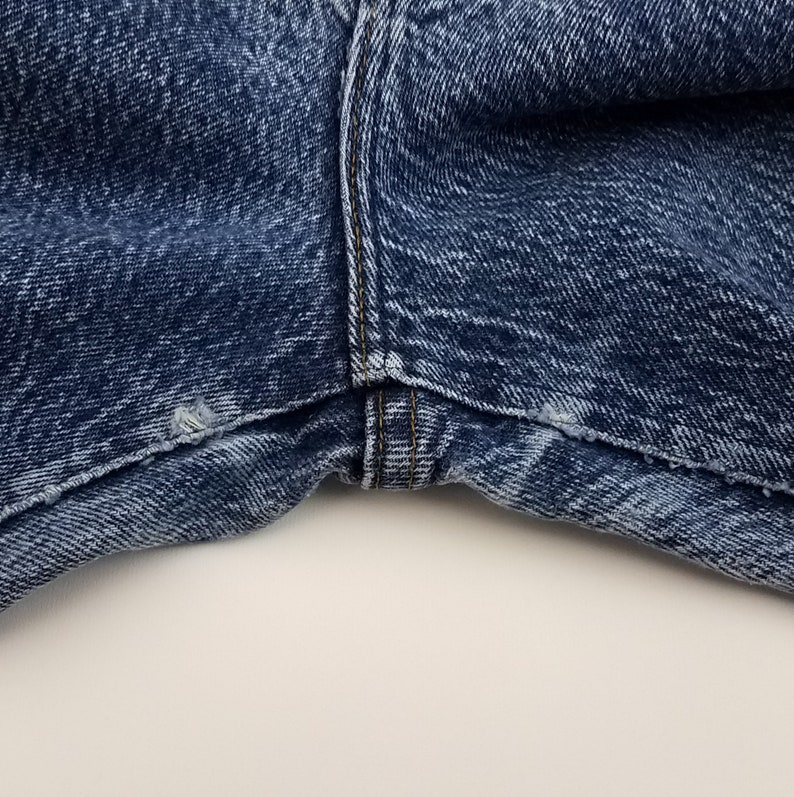 80/'s Vintage Stonewash Blue Denim Jeans by Lee Large Size 8 Size 10 30x30.5 High Waist Medium Wash Jeans Mom Jeans Grunge Distressed Denim