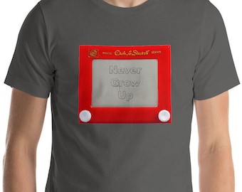 Never Grow Up Retro Design - Short-Sleeve Unisex T-Shirt