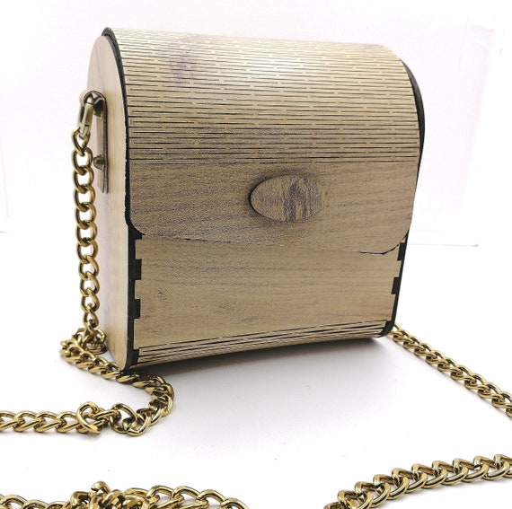 Wooden handmade shoulder bag with dark brown cork leather. –  fivelements_handbuiltart