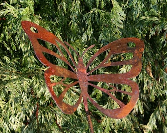 Papillon en métal rouillé - Pieu de jardin - Piquets de pot de plantes - Art de jardin en métal rouillé - Cadeaux d’art rustiques - Ornements extérieurs d’animaux décoratifs