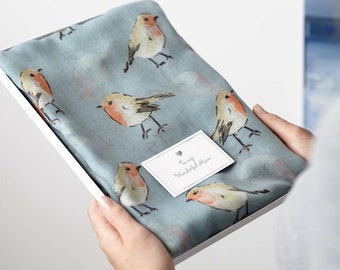 Robin Sketch Print Scarf in Gift Box