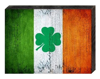 Decoración irlandesa Bandera irlandesa en bloque de madera desgastado / Decoración vintage / Decoración del hogar / Colgante de pared / Regalo