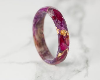 Resin Ring with Real Flower, Pressed Flower Ring, Ring Terrarium, Botanical Resin Ring, Band Ring  Engagement Ring