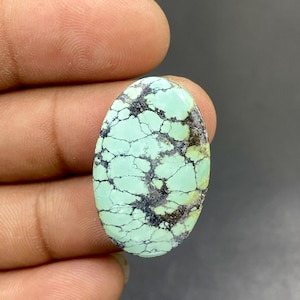 100 % naturlig Hubei-turkos-cabochon... Molnbergs-Hubei-turkos-ädelsten... Oval ädelsten... 29 x 19 x 4 mm... 17 karat