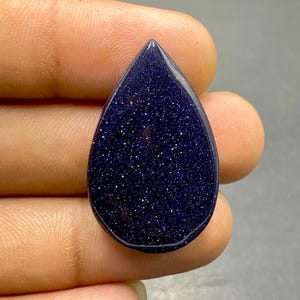 Cabujón de arenisca azul brillante, piedra preciosa Sun Sitara, cabujón de arenisca, piedra preciosa en forma de pera, 33 x 21 x 5 mm, 28 ct