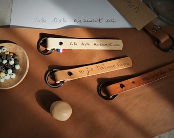 Large handwritten customizable leather keychain (black ring)