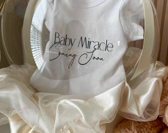 Personalized Baby Gift Basket, Baby gift Balloon , Baby shower Gift Balloon , Baby outfit Balloon Gift , Newborn Balloon gift , Baby onesie