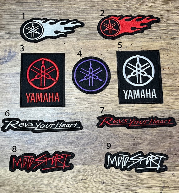 美品　YAMAHA レーシング　シャツ　made in ITALY 刺繍　ロゴ 美品 YAMAHA レーシング シャツ made in ITALY 刺繍 ロゴ YAMAHA