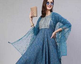 Anarkali Kurta Set - Blauw & Goud Puur Katoen Bloemen Bedrukte Pailletten Yoke Ontwerp Kurta Met Broek En Dupatta - Etnische Indiase Jurk