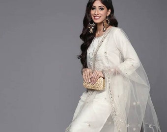 Fantastische en stijlvolle witte etnische katoen geborduurde Kurta met broek en Dupatta - Indiase jurk - trouwkleding - Kurta Set - Pakistaans pak