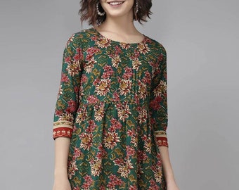 Kurze Kurti Tunika für Frauen - Reine Baumwolle Grün & Rosa Blumendruck Plissee Tunika - Indisches Kleid - Kurtis Für Frauen - Ethnische Sommer Tunika