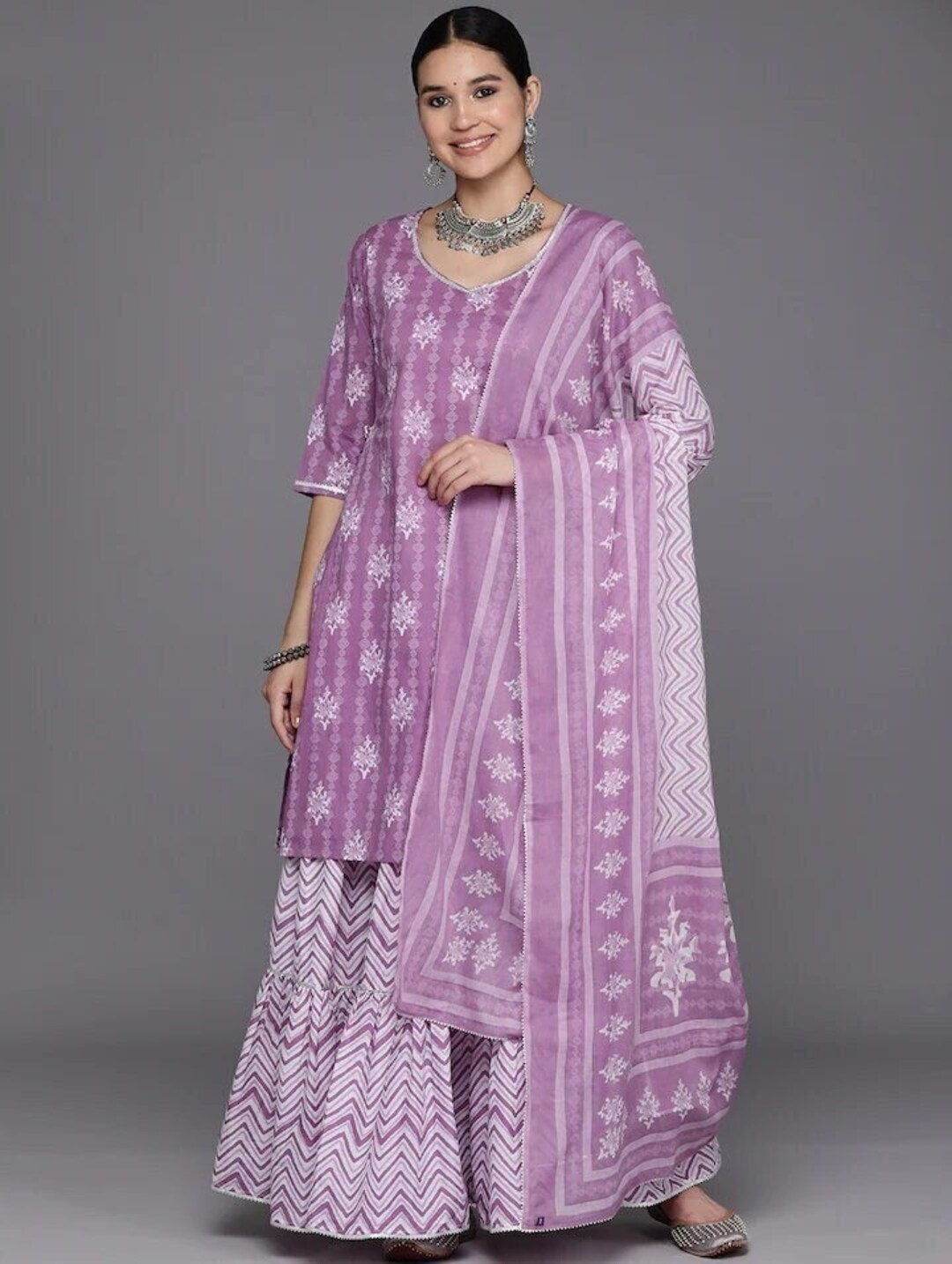 Women Yellow Printed High Slit Pure Cotton Sleeveless Kurta With Skirt