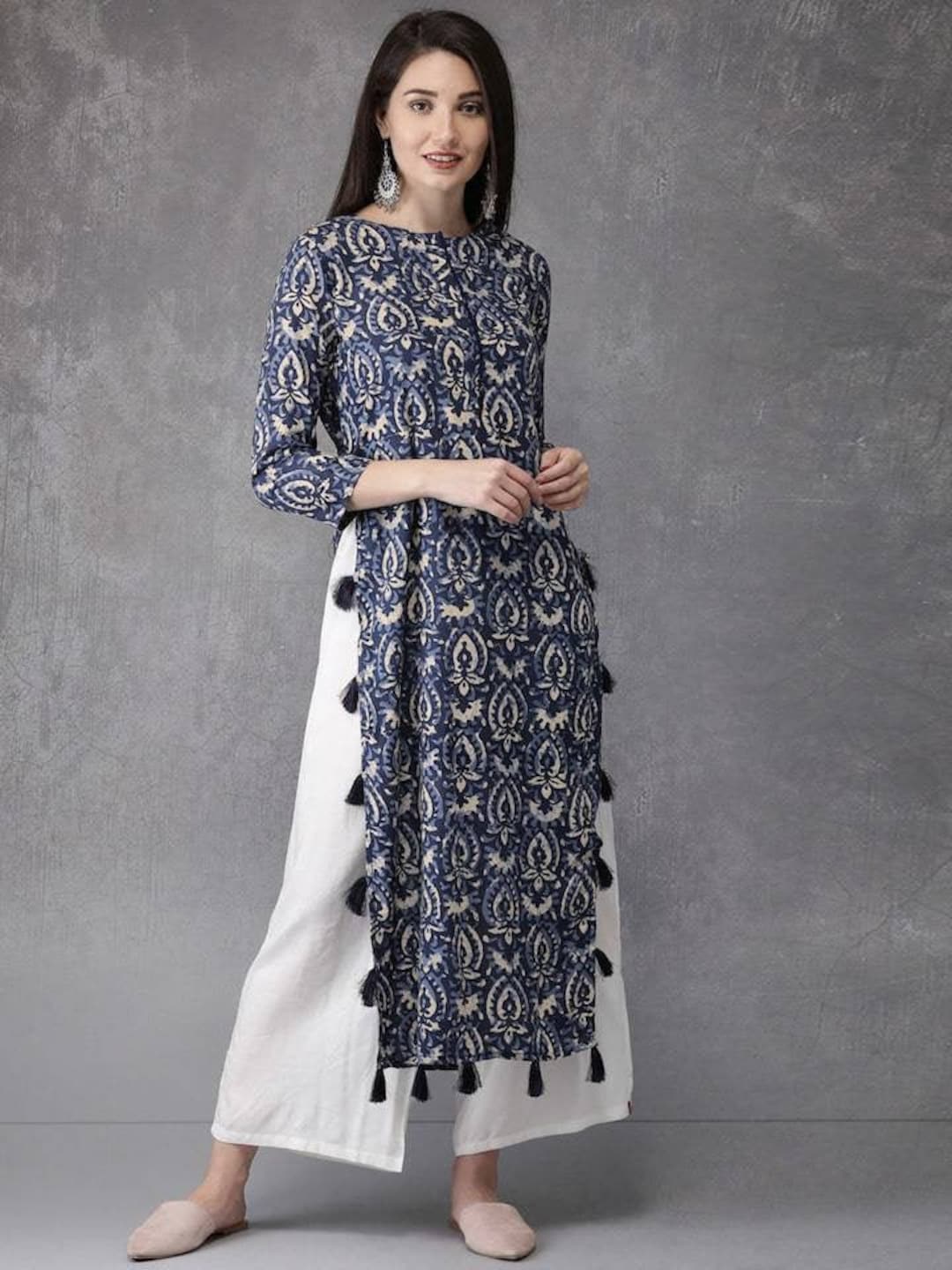 Details 171+ navy blue printed kurti latest