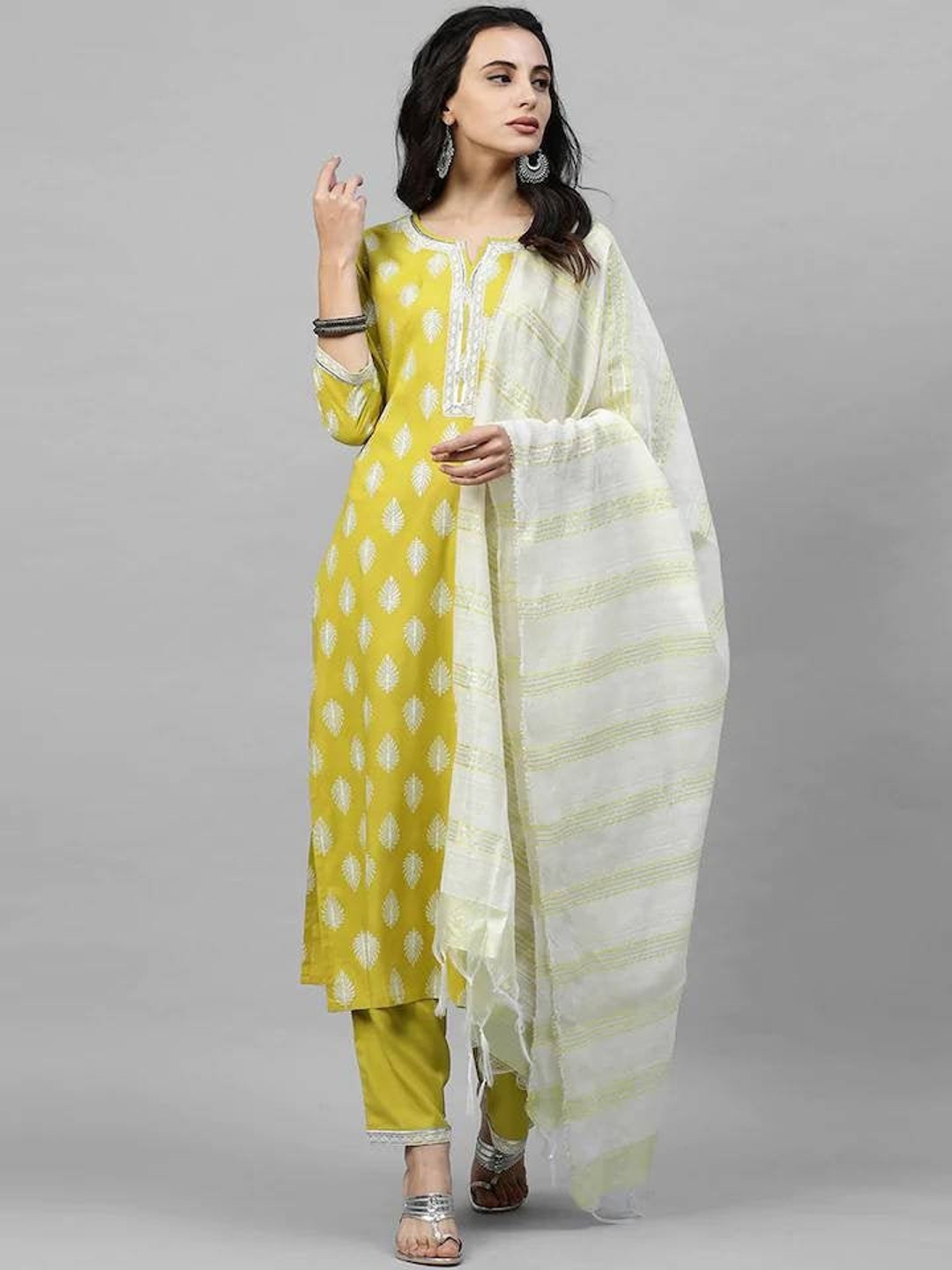 Kurta Set Yellow White Printed Kurta With Salwar and Dupatta