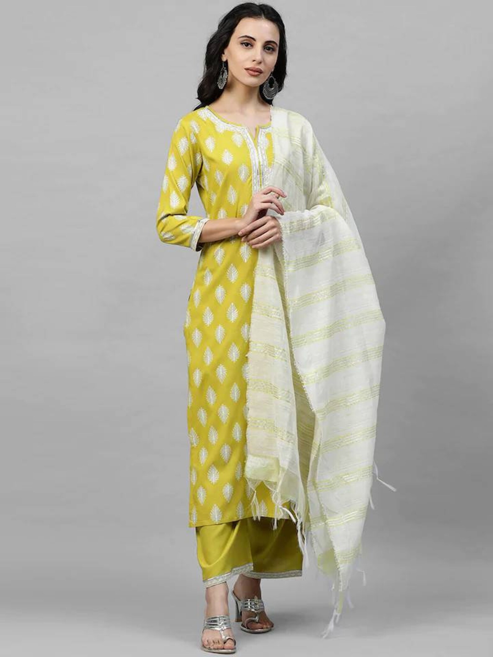 white kurta with shawl