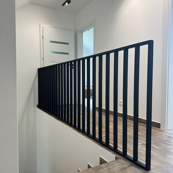 Ringhiera in metallo su misura – Ringhiera moderna per scale in stile loft – Ringhiera interna minimalista | VENOX